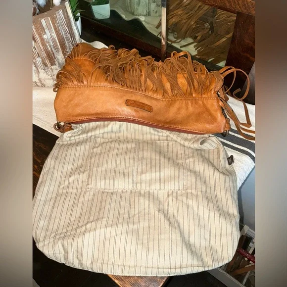 Frye Heidi Leather Fringe Hobo Shoulder Bag Cognac Brown Retail $458 - Picture 9 of 12